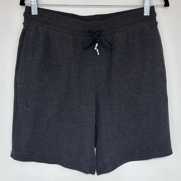 ⭐️ Tommy Johns Men’s Gray Lounge Shorts NWOT Size Medium - Picture 1 of 7